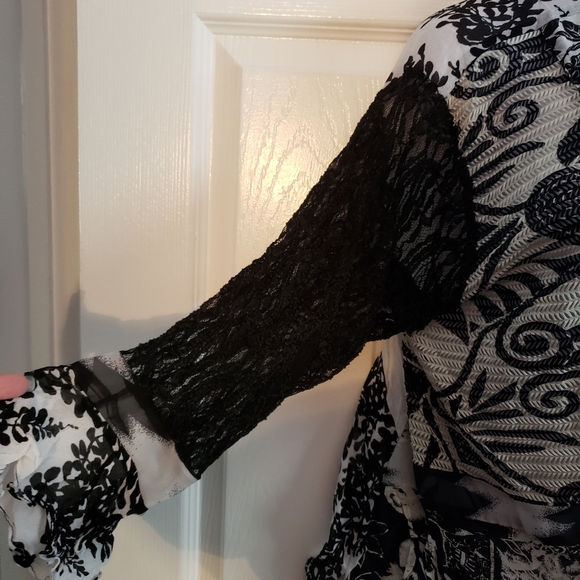 STERLING STYLES Black and white cardigan - Picture 3 of 10